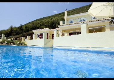 Infinity pool