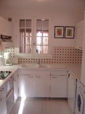 Holiday Apartment in Paris / Sceaux (Hauts-de-Seine) or holiday homes and vacation rentals