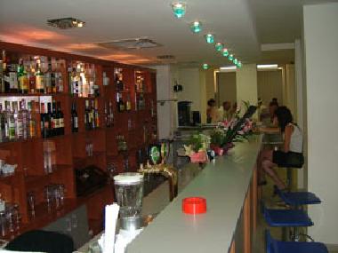 bar