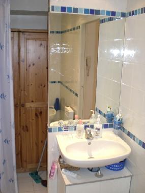 bathroom with storeroom
