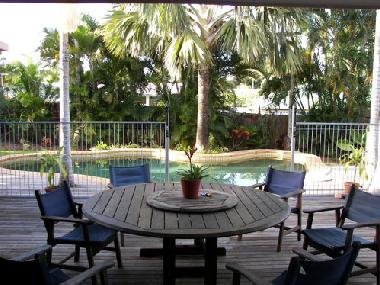 Outdoor living & entertaining