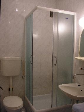 bathrooms in every bedrooms
