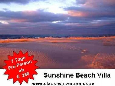 Holiday House in Adelaide - North Haven SA 5018 (South Australia) or holiday homes and vacation rentals