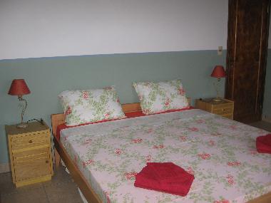 Bed and Breakfast in Melgarejo (Guaira) or holiday homes and vacation rentals