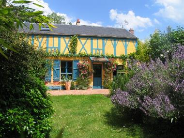 Holiday House in Milon la chapelle (Yvelines) or holiday homes and vacation rentals