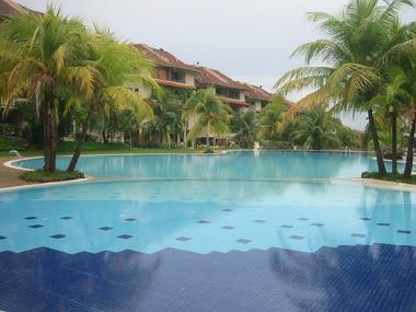 Swimming pool