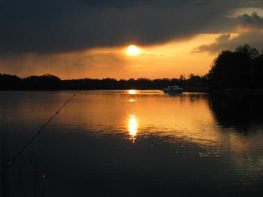 Holiday House in Kleinzerlang (Mecklenburgische Seenplatte) or holiday homes and vacation rentals