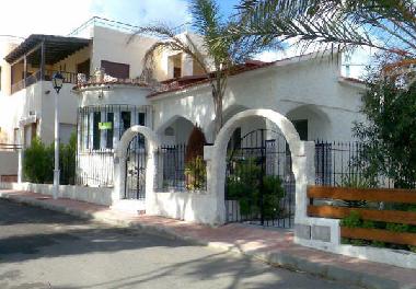 Chalet in POZO DEL ESPARTO (Granada) or holiday homes and vacation rentals