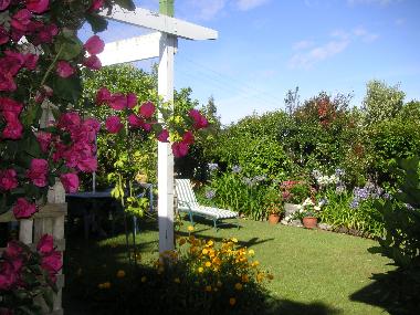 Holiday House in Russell/Okiato (Bay of Islands) or holiday homes and vacation rentals