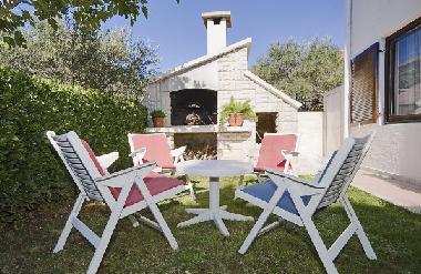 House Maria Croatica.eu Zadar Croatia (garden)