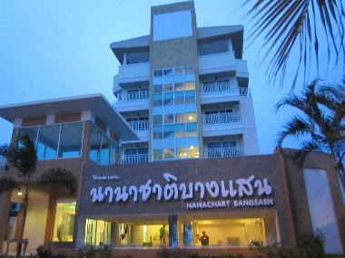 Hotel in Bangsaen (Chon Buri) or holiday homes and vacation rentals