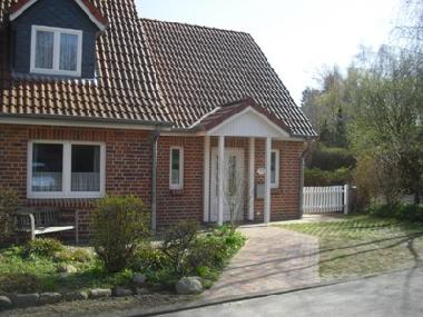Holiday House in Sierksdorf (Ostsee-Festland) or holiday homes and vacation rentals