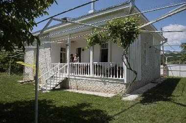 Holiday House in Saguramo (Mts�khet�is Raioni) or holiday homes and vacation rentals