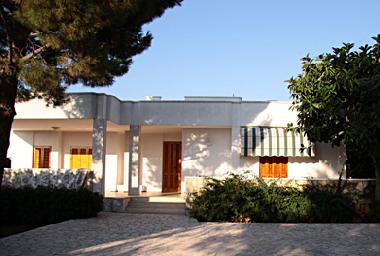 Holiday House in Monopoli-Capitolo (Bari) or holiday homes and vacation rentals