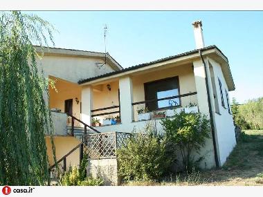 Holiday House in sacrofano (Roma) or holiday homes and vacation rentals