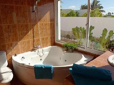 Villa in Costa Calma (Fuerteventura) or holiday homes and vacation rentals