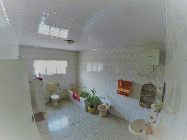 Coconut bay Apartment: "Papaya" bathroom