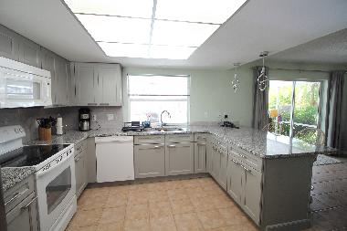Full equipped kitchen with everthing you need
