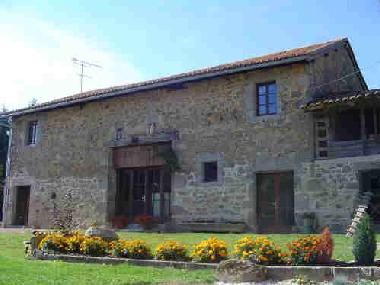 Holiday House in Busserolles (Dordogne) or holiday homes and vacation rentals