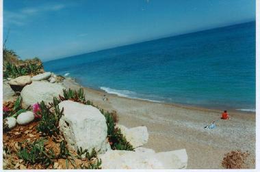 Holiday House in Benicarlo (Girona) or holiday homes and vacation rentals