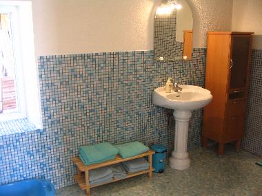 The bathroom of La Bergerie