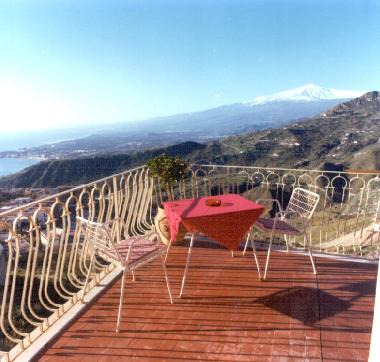 Holiday Apartment in Taormina (Messina) or holiday homes and vacation rentals