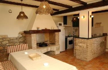 Well equipped kitchen