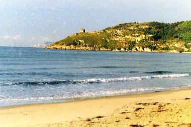 Mount of Gold from the sandy beach