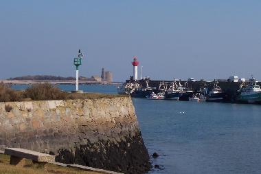 Saint-Vaast la Hougue ' s harbour  and TATIHOU island