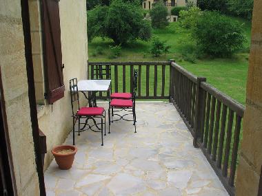 SMALL BACK BALCONY OFF LIVING /DINING AREA