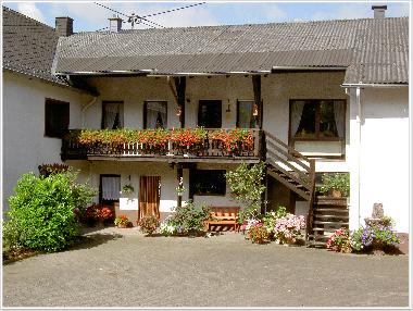 Holiday Apartment in Loogh (Eifel - Ahr) or holiday homes and vacation rentals