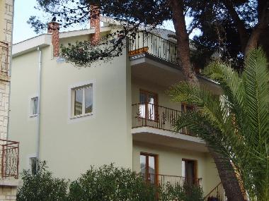 Holiday House in Stari Grad (Splitsko-Dalmatinska) or holiday homes and vacation rentals