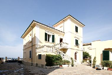 Holiday House in San Vincenzo(LI) (Livorno) or holiday homes and vacation rentals