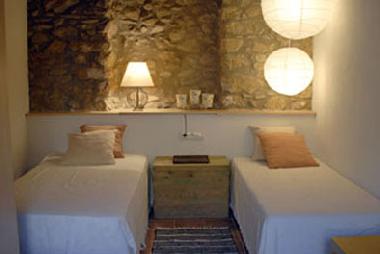 Holiday Apartment in Llan�� Valleta (Girona) or holiday homes and vacation rentals