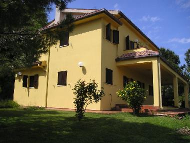 Holiday House in Ripatransone (Ascoli Piceno) or holiday homes and vacation rentals