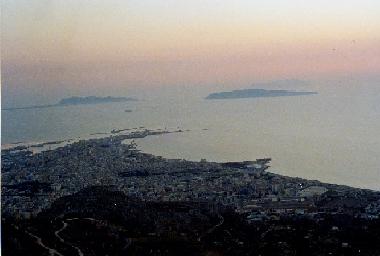 The apartment is on a peninsula (Trapani)