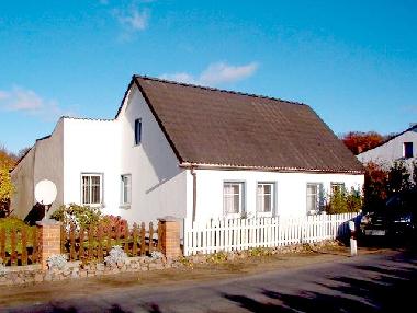 Holiday House in Kasnevitz (Ostsee-Inseln) or holiday homes and vacation rentals
