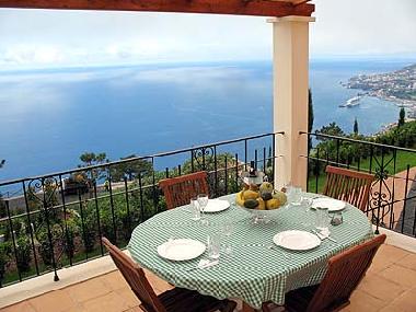 Holiday House in funchal (Madeira) or holiday homes and vacation rentals