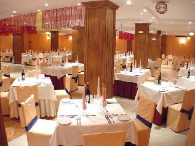 Hotel in Maro (M�laga) or holiday homes and vacation rentals