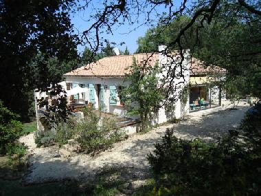 Holiday House in Uzes (la Capelle-Masmolene) (Gard) or holiday homes and vacation rentals
