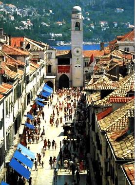 The main strip PLACA ( Stradun ) 