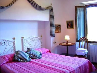 a double bedroom in the suite n� 12 ( for 6 persons), country style furnishing, 3 bedrooms, 2 bathro