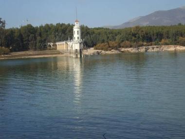 Local Boating Lake (15 minutes)