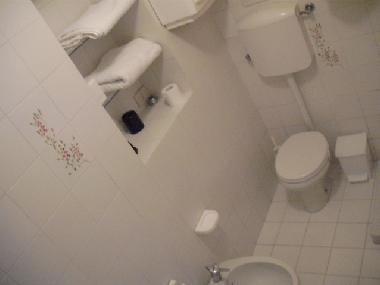 All the linnen for batrhoom  is include in the our weekly price