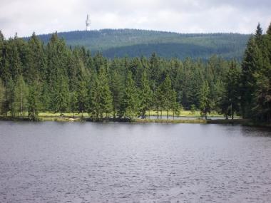 Fichtelsee with view to Schneeberg