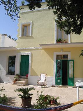 Holiday Apartment in Cisternino (Brindisi) or holiday homes and vacation rentals