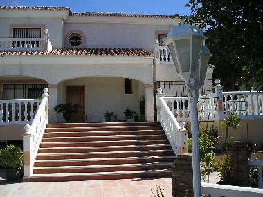 Chalet in Alhaurin de la torre (M�laga) or holiday homes and vacation rentals