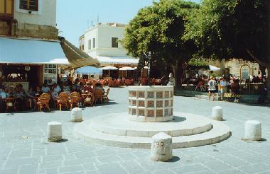seehorsefountain in the old Town,2 min from the house