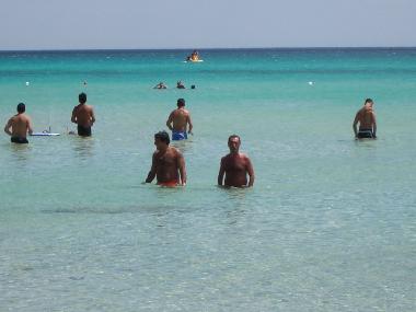 Tambo House clear sea water in  marina di lizzano taranto