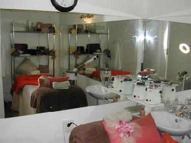 There is a beauty salon on site...